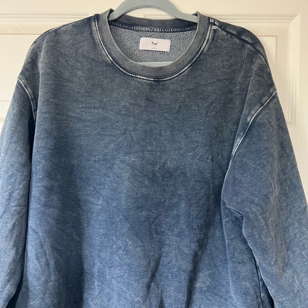 Tna sweater